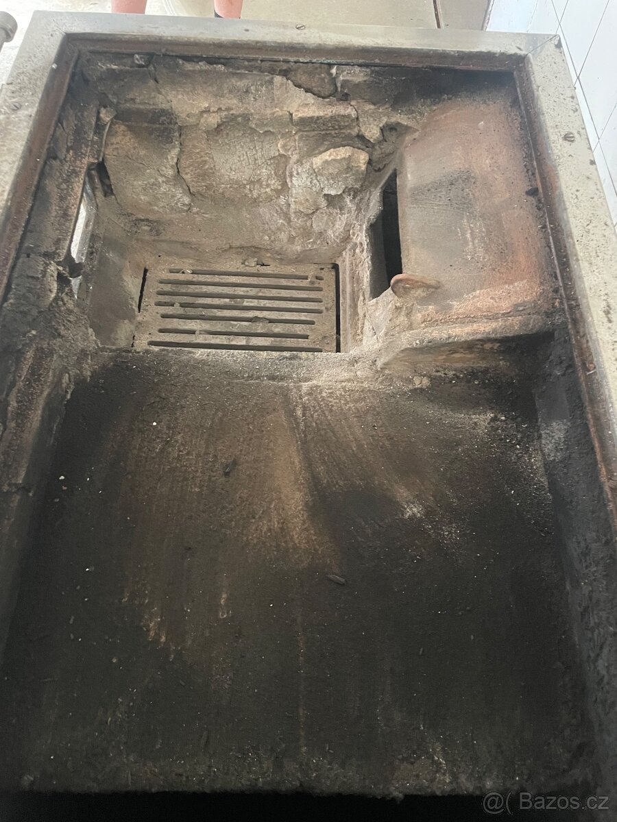 Stará kachlová kamna - 3