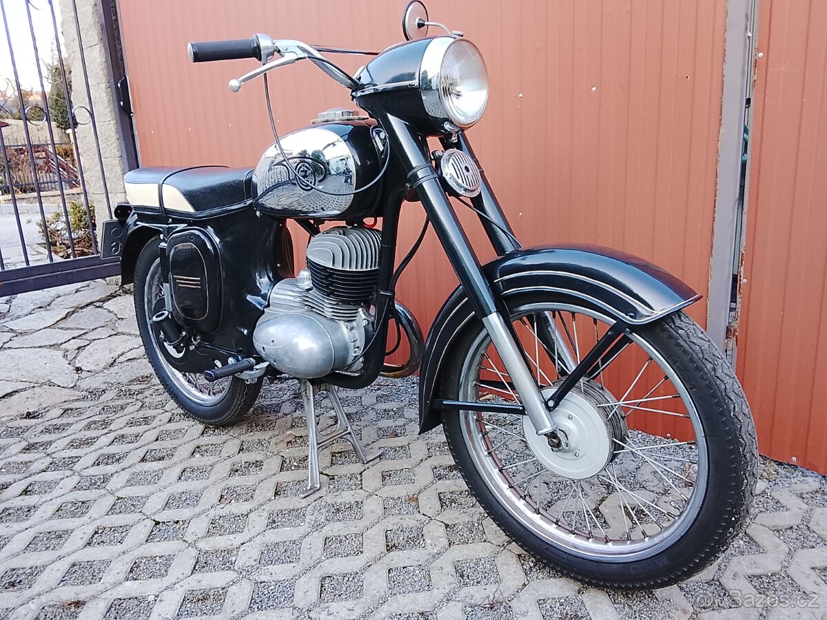 ČZ 250/475 Sport - 3