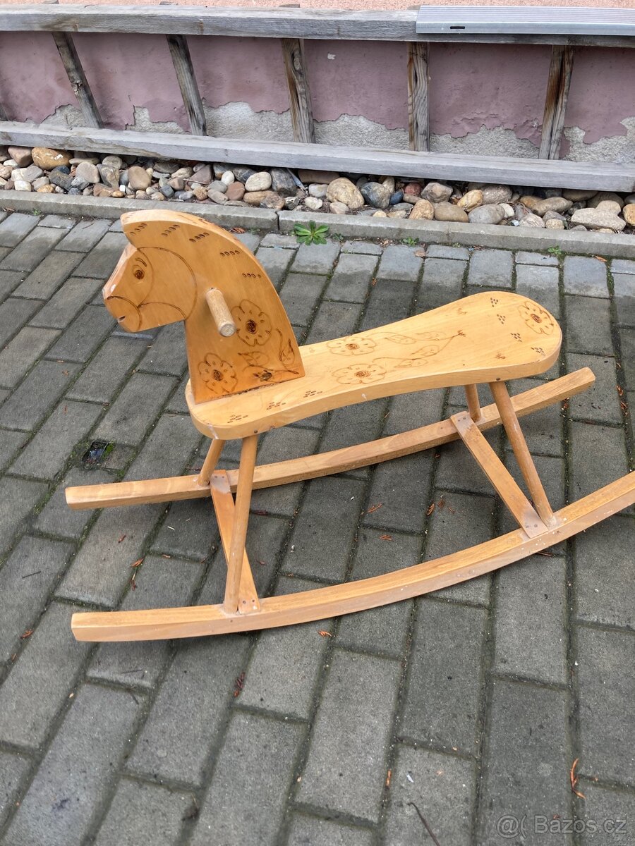 RETRO HOUPACÍ KONÍK. - 3