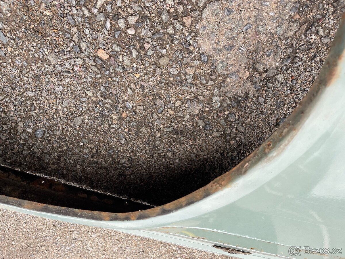 Blatníky Škoda Favorit - 3