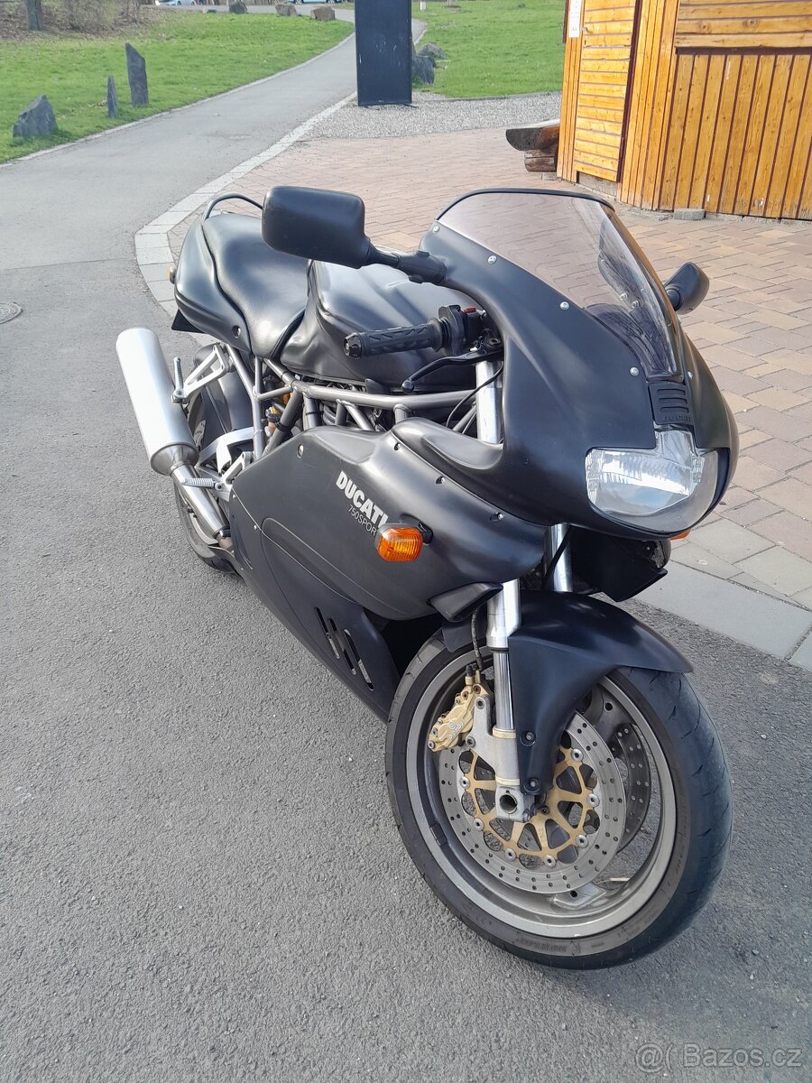 Ducati 750 Supersport - 3