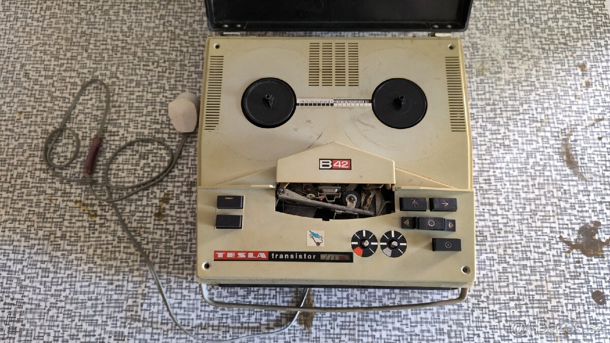 Magnetofon Tesla B 42 - 3