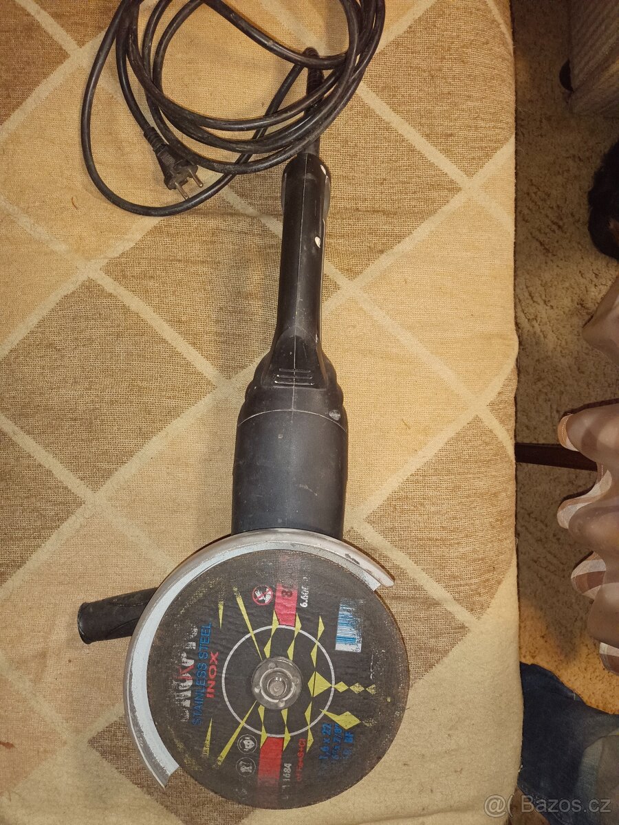 Úhlová bruska 230mm - 3