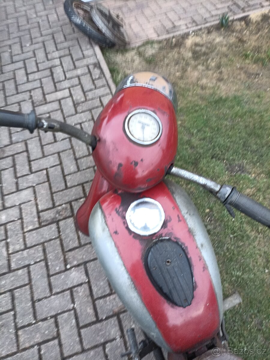Jawa 150 kývačka - 3