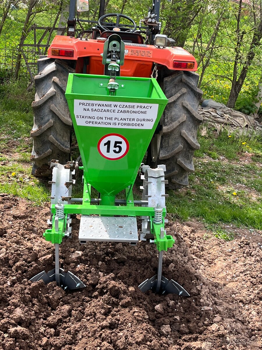 sazeč brambor za malotraktor 1 řádek - 3