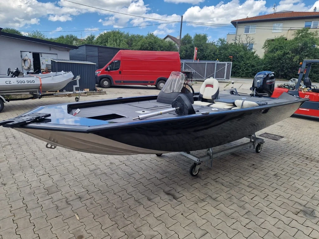 Bassboat B505 Boat007 - 3