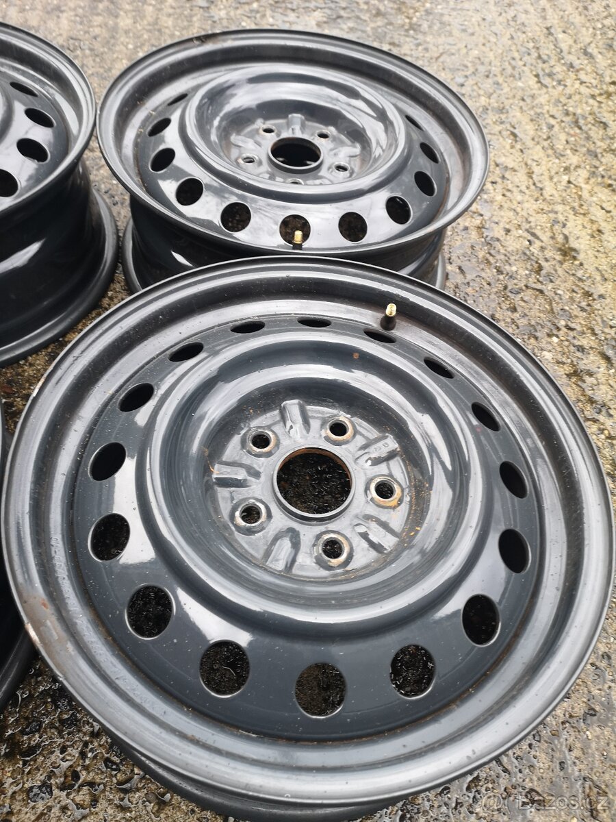 Disky na Toyota Auris 5x114,3x16 6,5J ET34 - 3