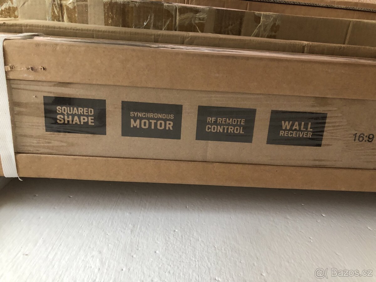 Projekční plátno motorické,rámové,vypínací - 3