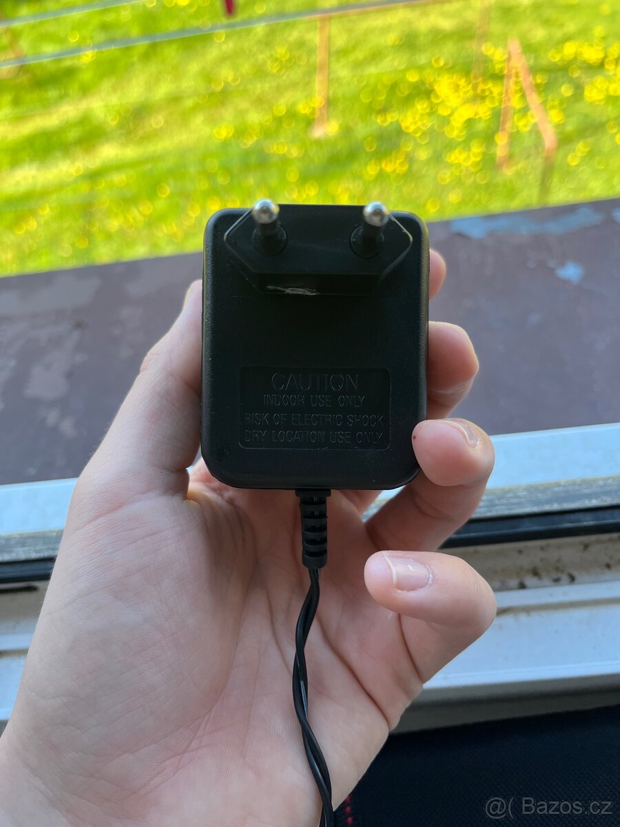 Airsoftová nabíječka na akumulátor Ni-MH - 3