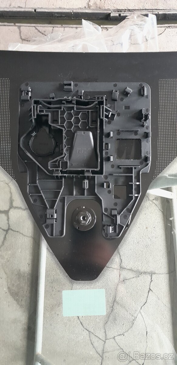 Čelní okno Ford Transit - 3