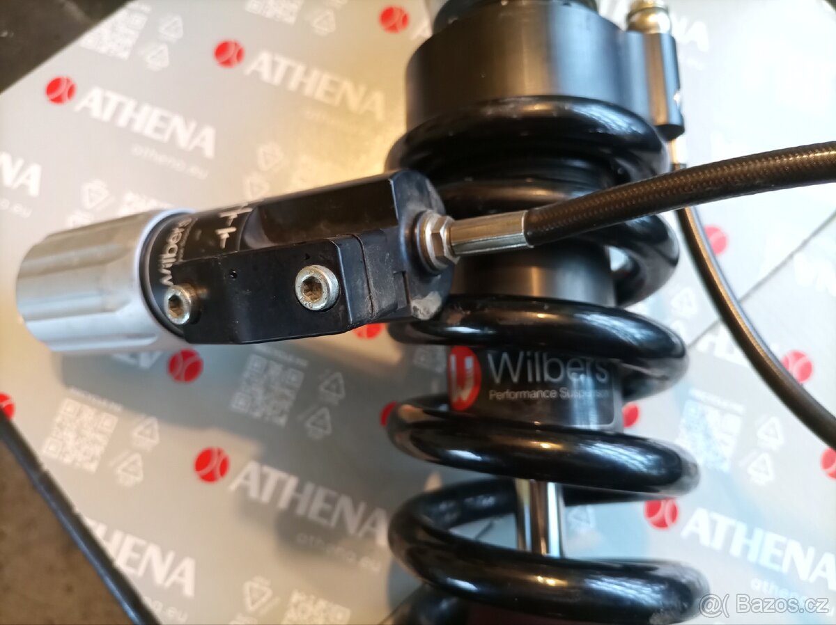 BMW R1150RT zadní tlumič Wilbers - 3