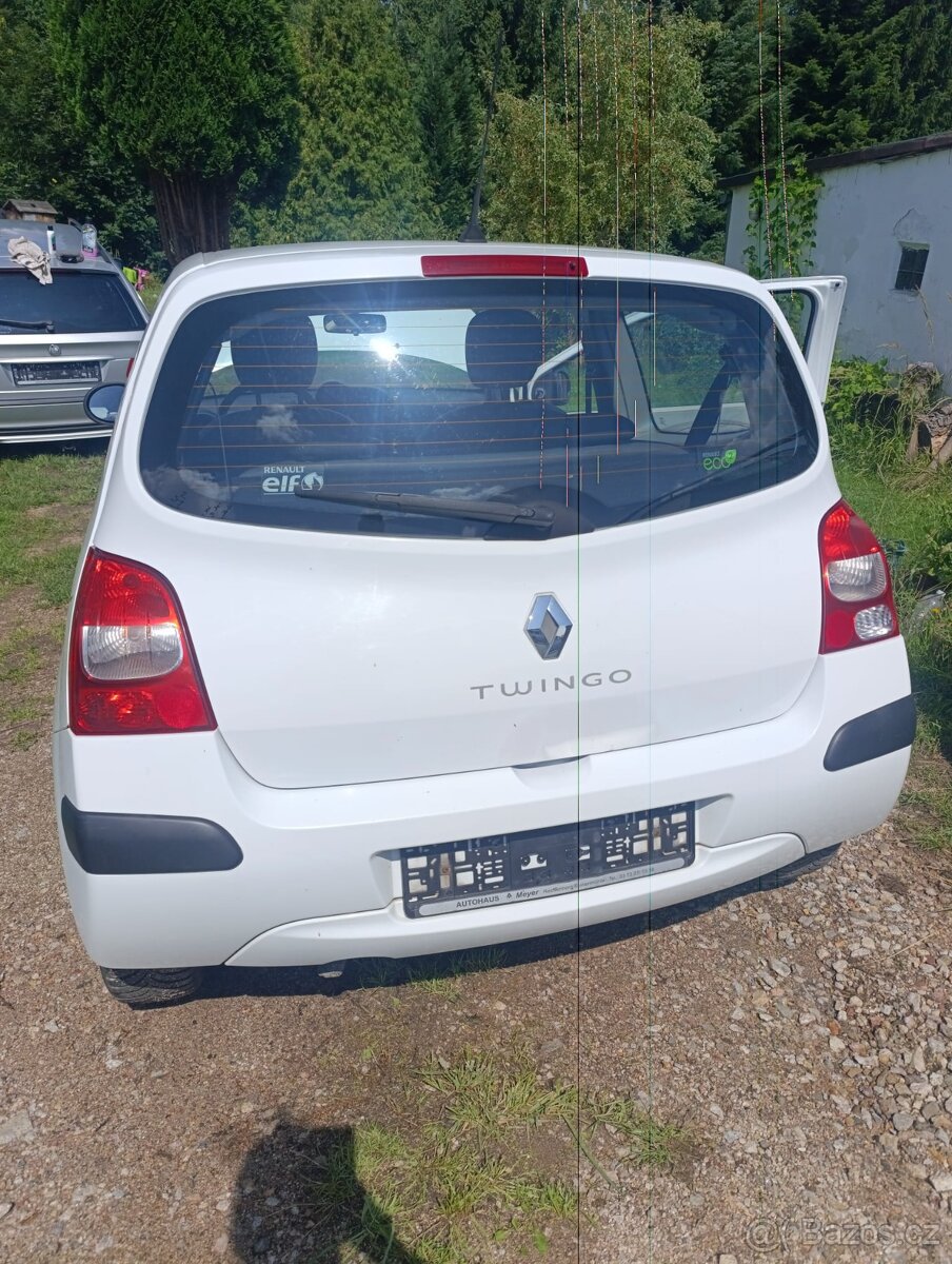 Renault Twingo 2 1.2 benzín rok 2010 nová STKDovoz Německo - 3