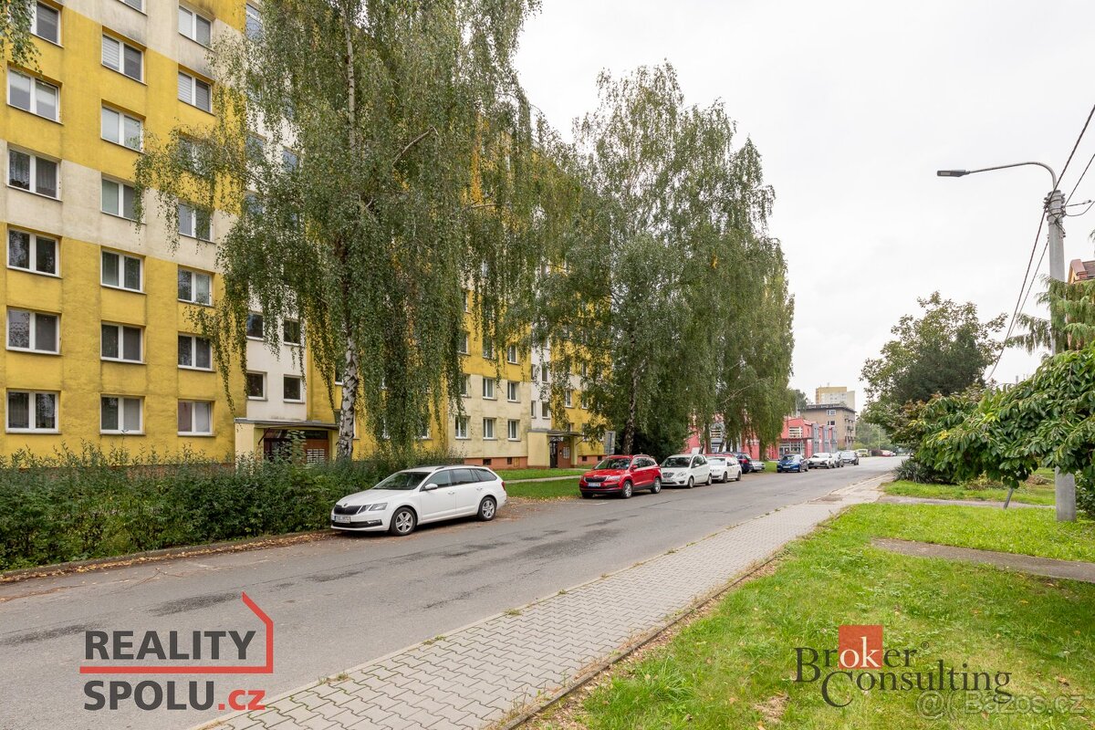 Převod dr. podílu, byty/3+1, 70 m2, Hulvácká 2819/16, 70030 - 3