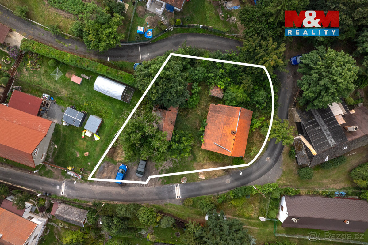 Prodej pozemku k bydlení, 693 m2, v Petrohradě - 3