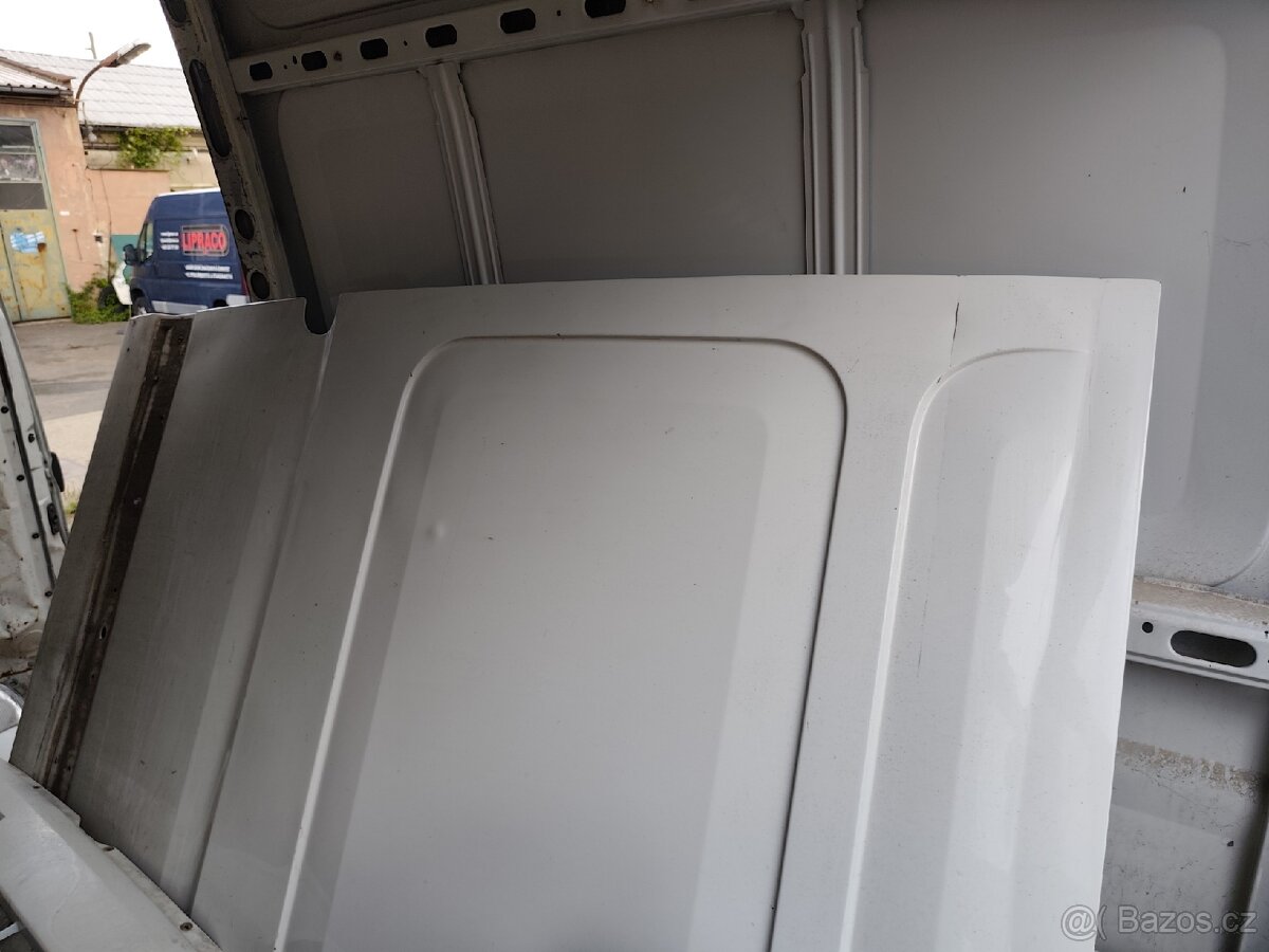 Renault Master 2.5 DCi. 88kW, rok 2009, na díly - 3