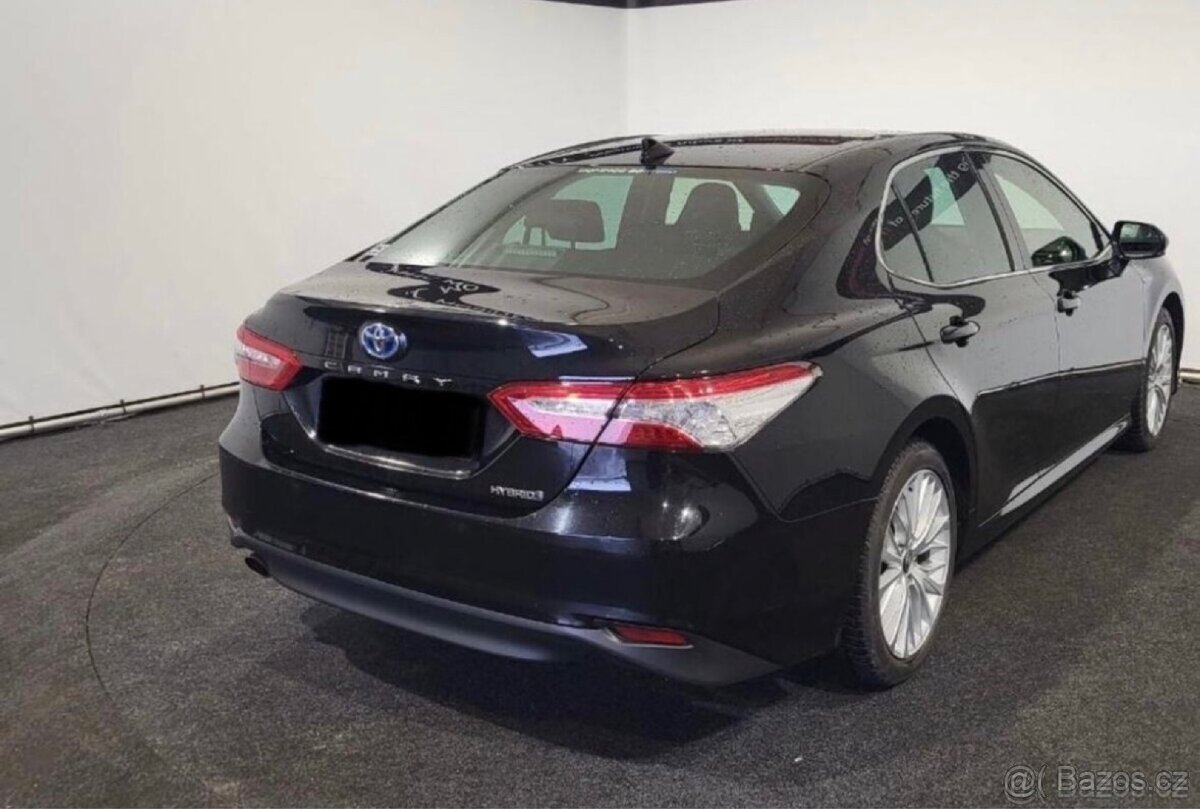 Toyota Camry 2.5 Hybrid Executive 10.2020 - 3