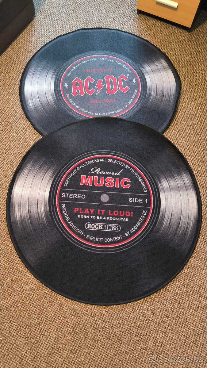 KOBERCE GRAMODESKY 1M - 3