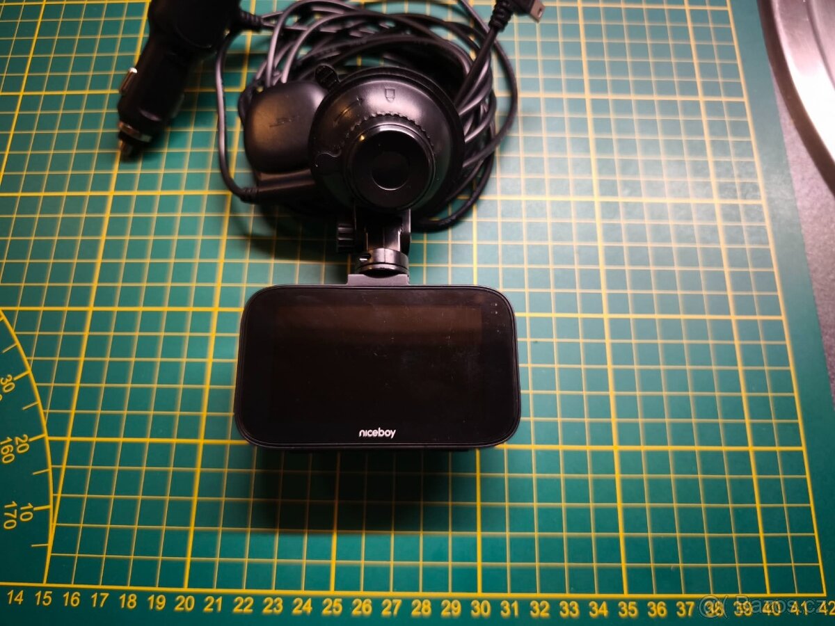 Autokamera Niceboy Pilot Q9 - 3