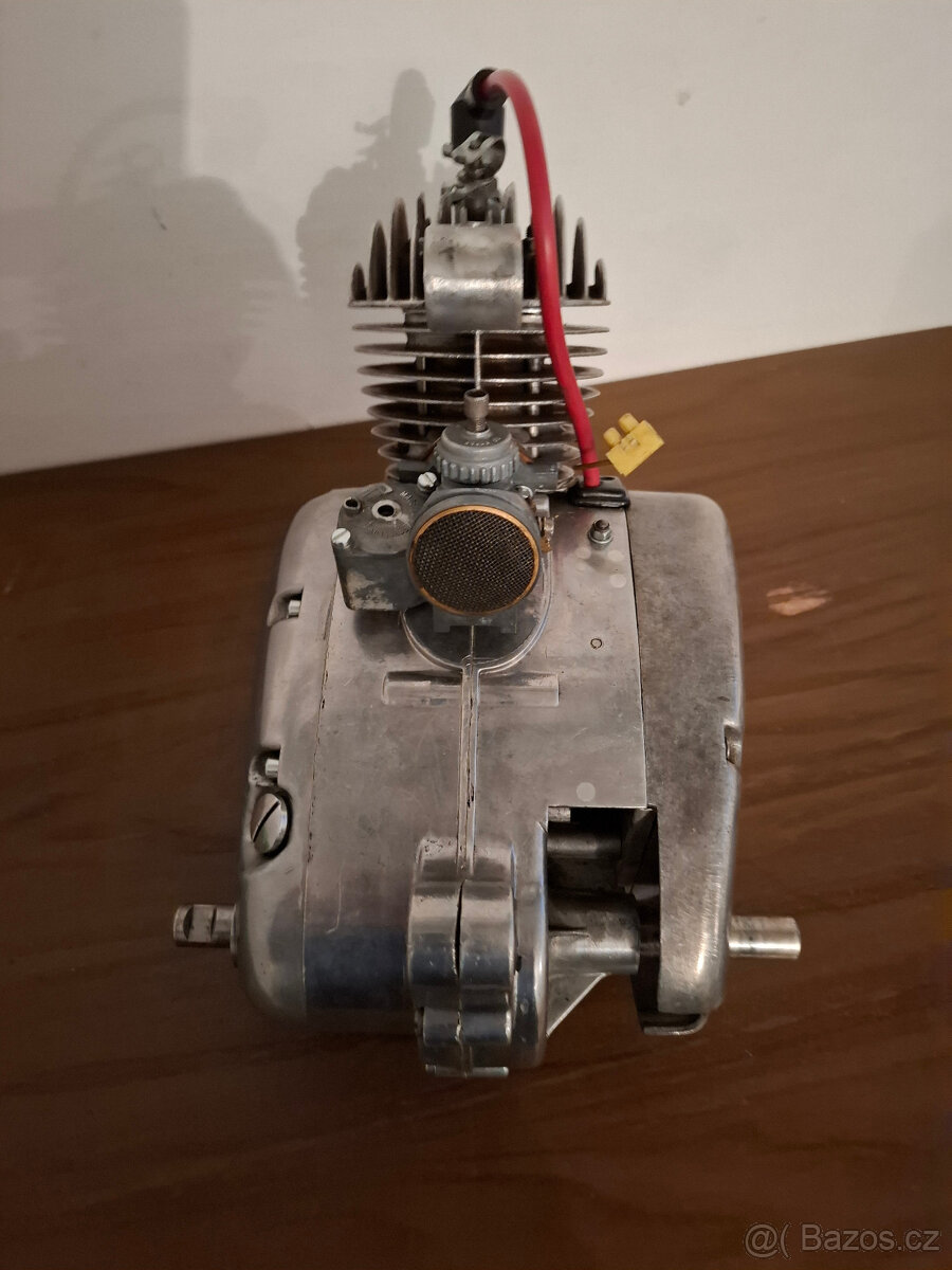 Prodám motor na S22 po GO - 3