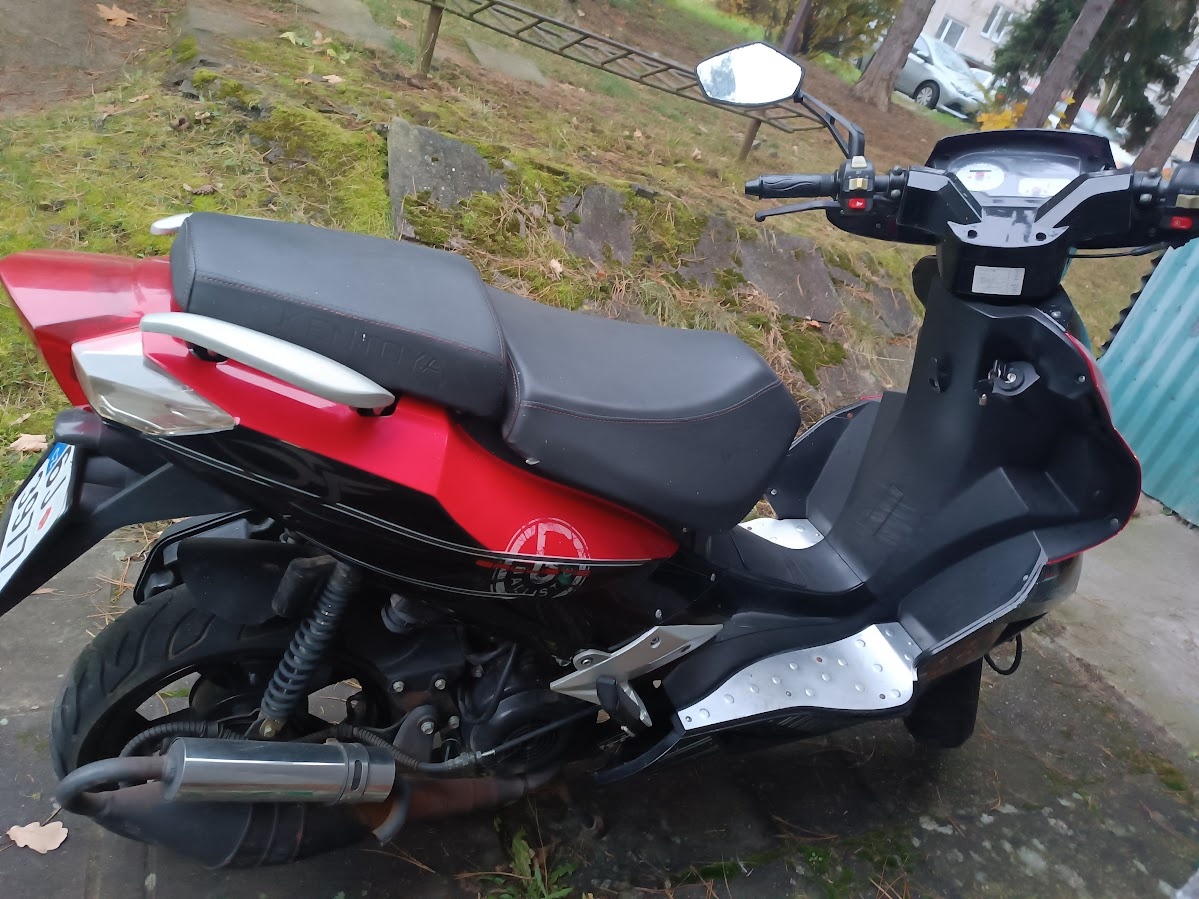 Skůtr 125 - 3