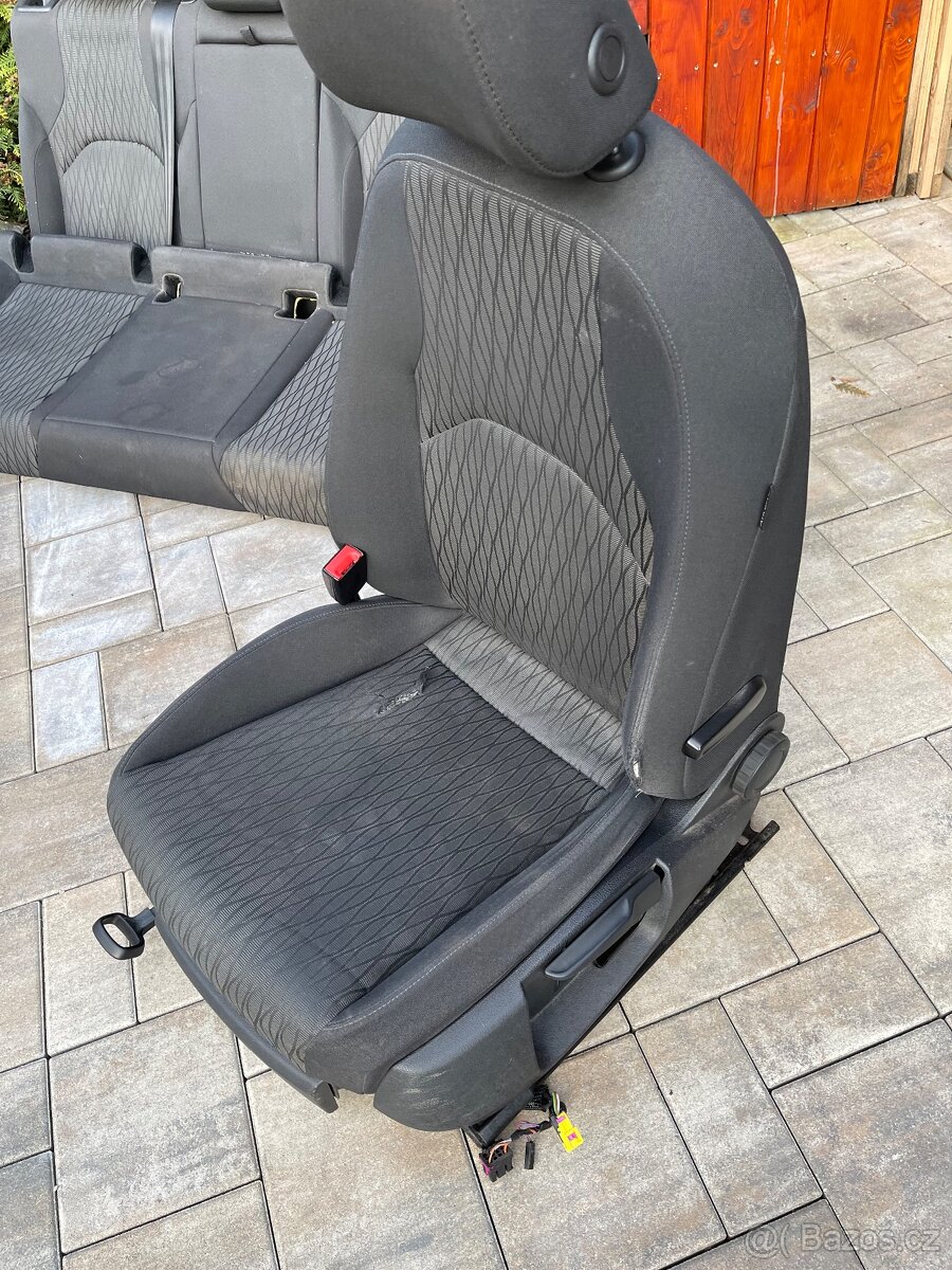 Sedačky Seat Leon ST - 3