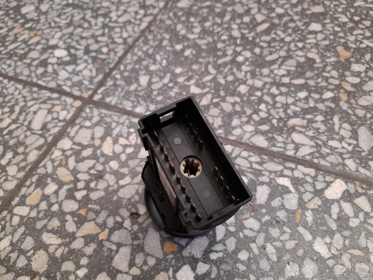 Spínač světel 1C0 941 531 - 3