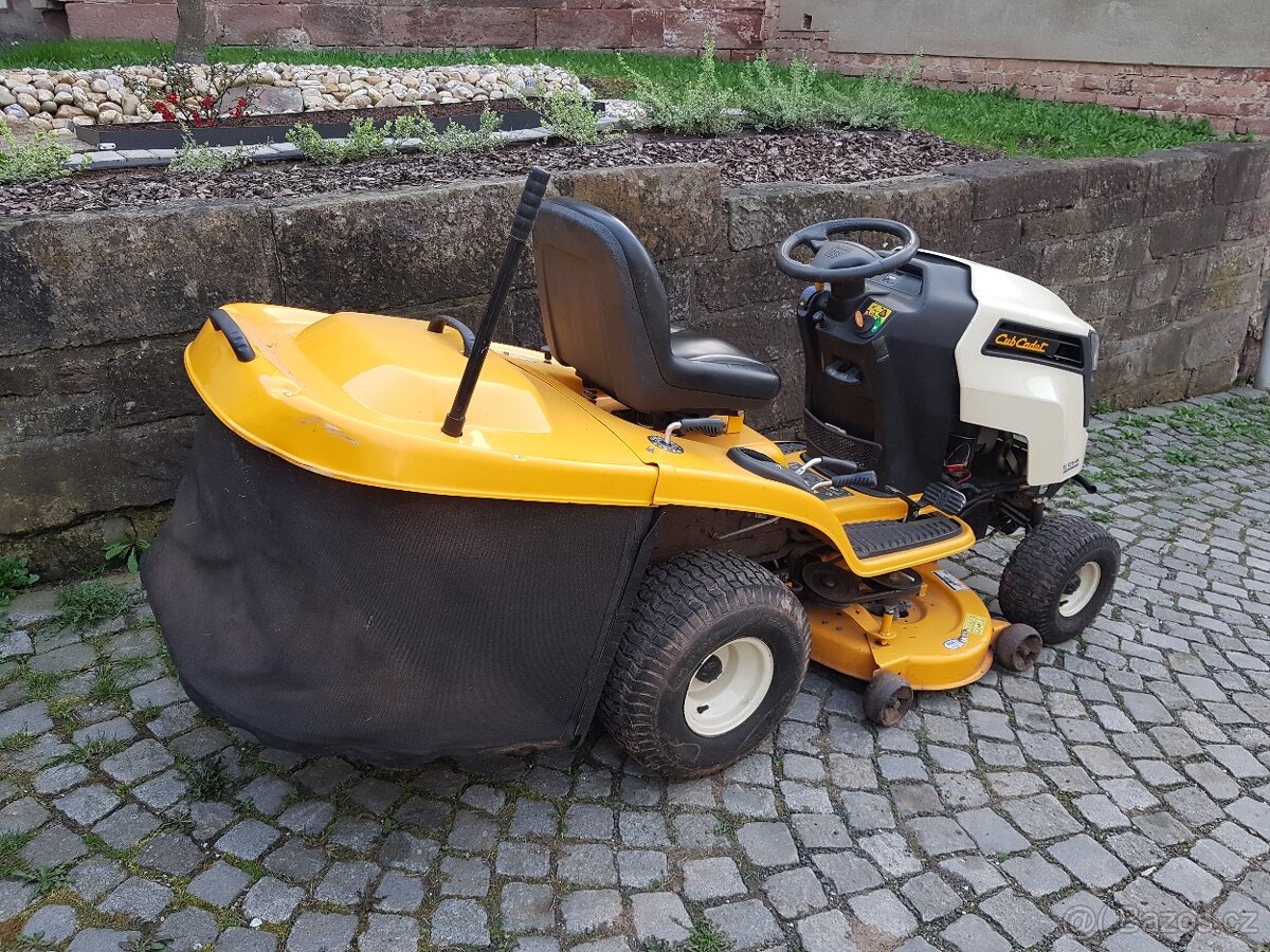 Zahradní traktor Cub Cadet CC 1019 HN - 3