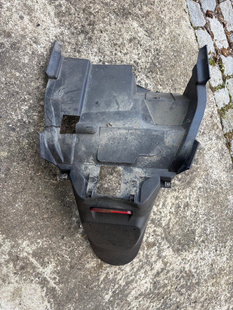 Yamaha Teos zadní blatník - 3