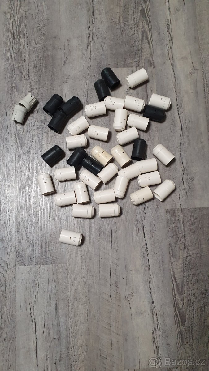 Lustrové plastové objímky E27+žárovky E27/60W/75W - 3