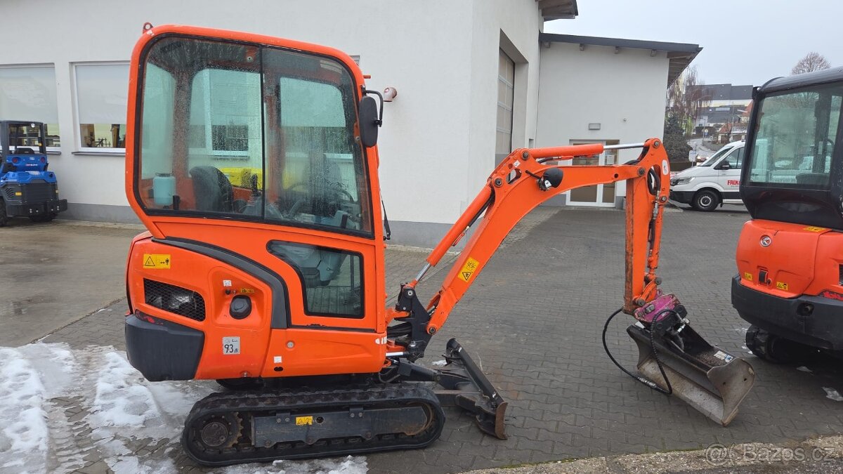 Minibagr KUBOTA KX 016 - 3