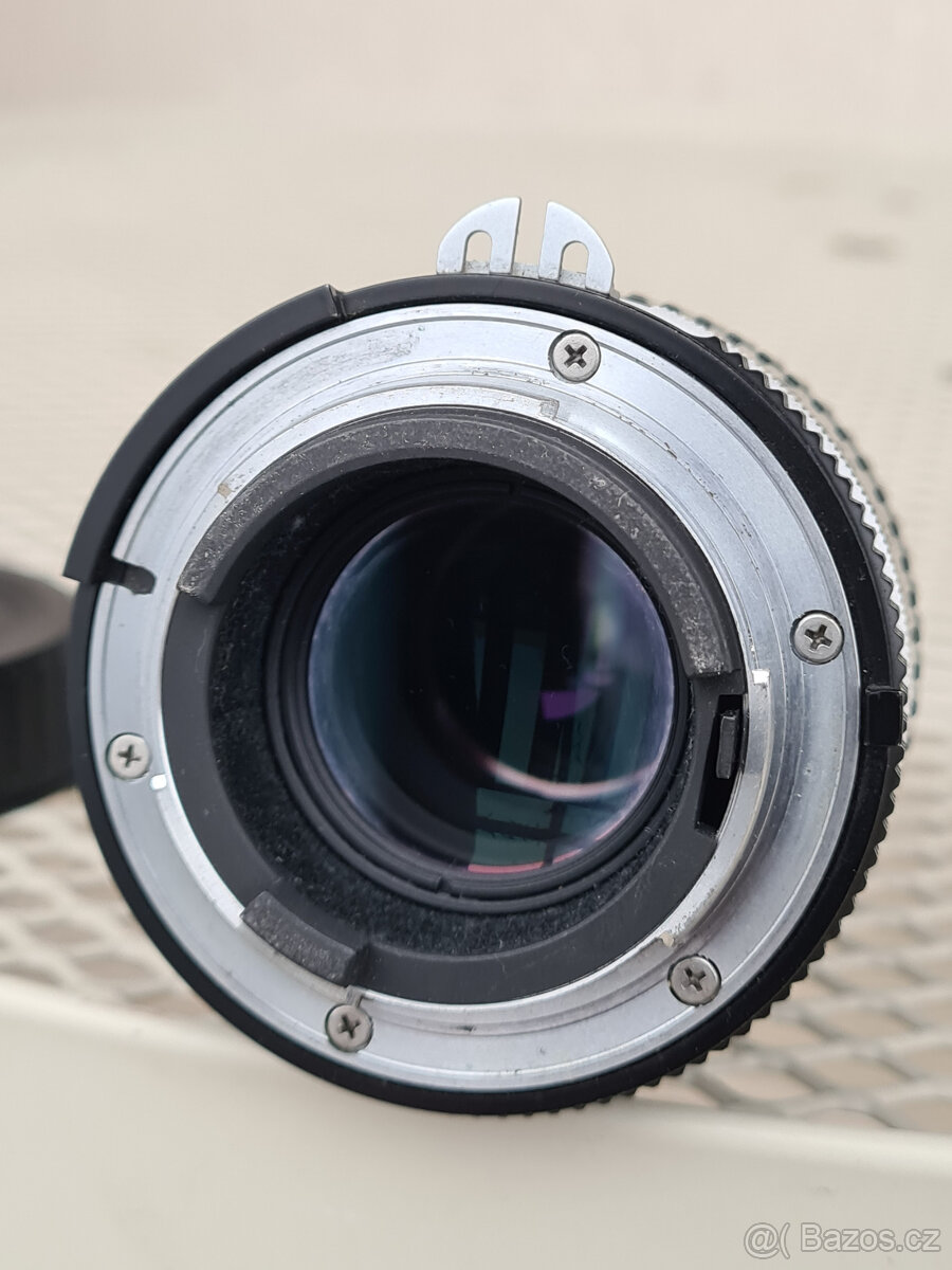 Nikon Nikkor 135mm f/3.5 Ai - 3