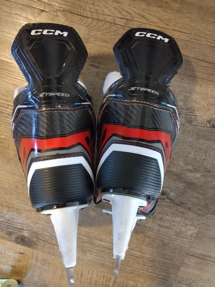 Brusle CCM Jetspeed FT6 Pro YTH - 3