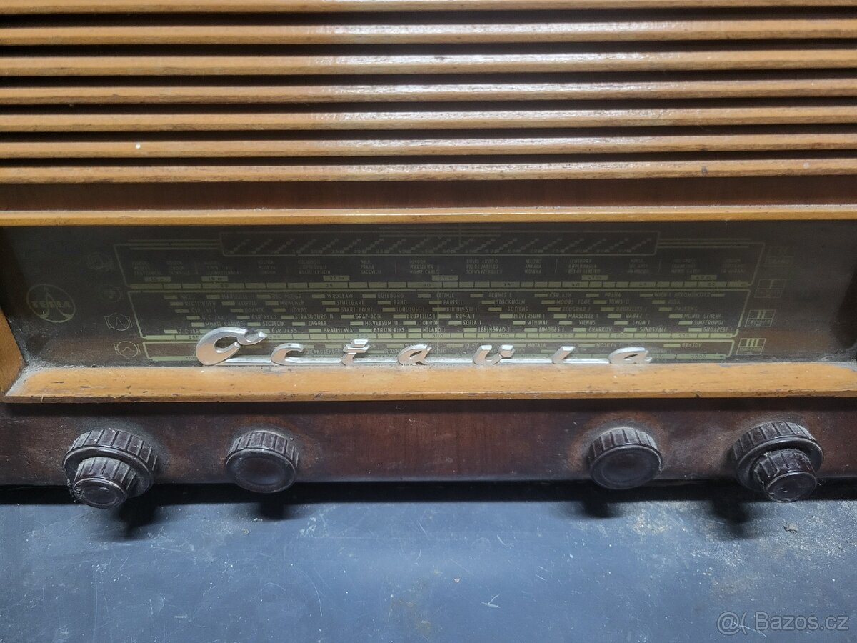 Staré rádio Tesla - 3