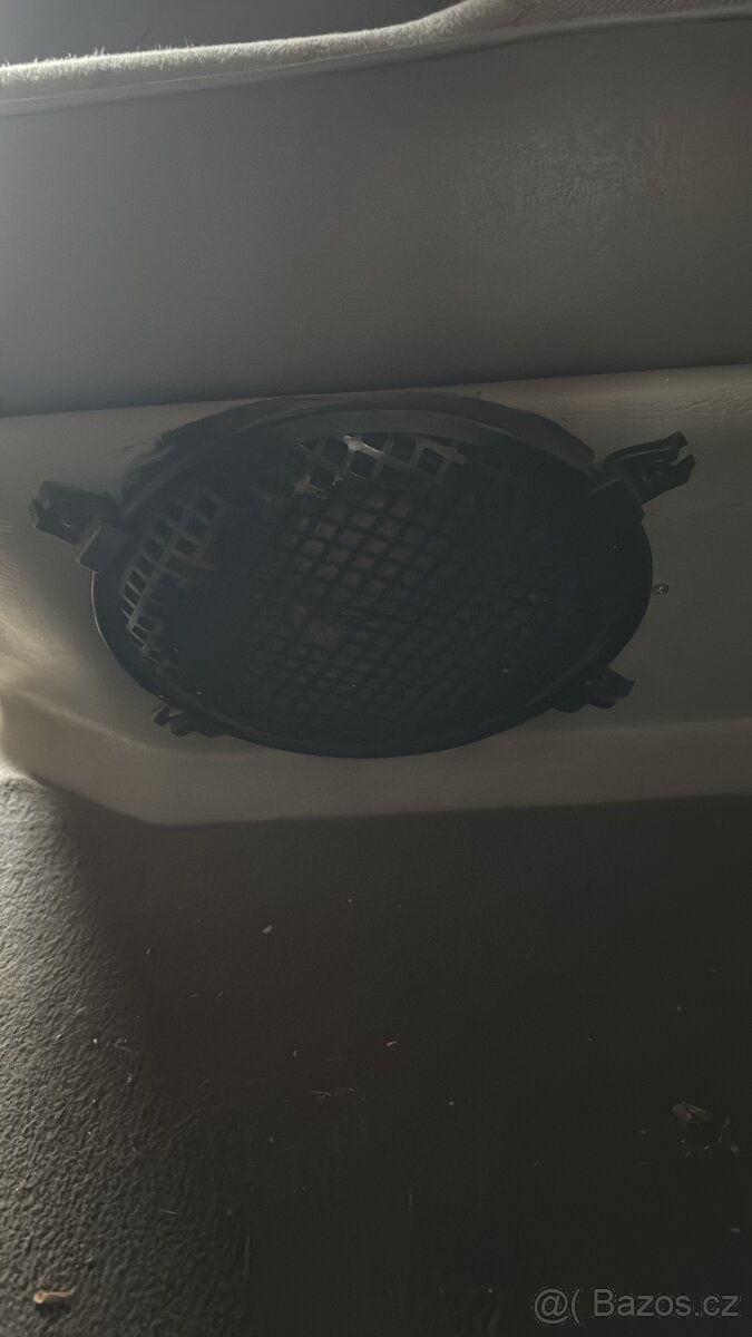 Přepážka do VW T4 se sedačkou - 3