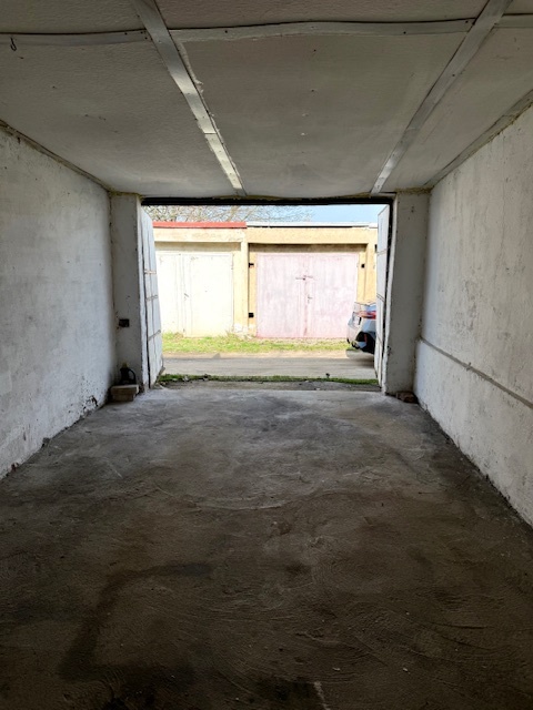 Pronájem garáže 18 m2 - 3