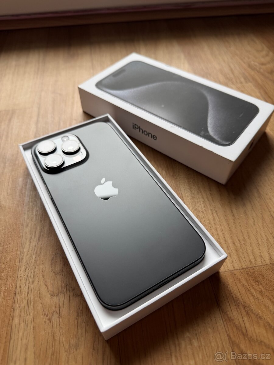 Apple iPhone 15 Pro Max 256GB černý - 3