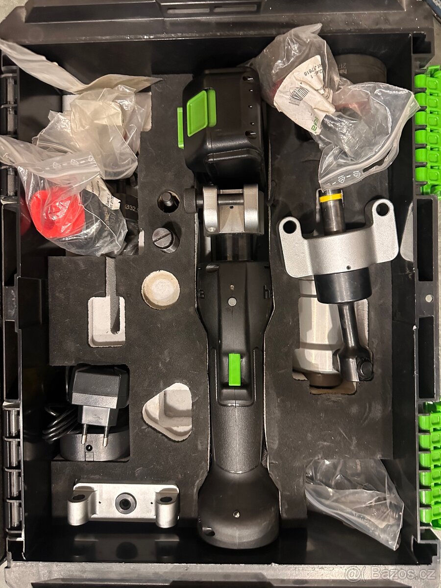 Akumulátorový hydraulický lisovací nástroj US-6M - 3