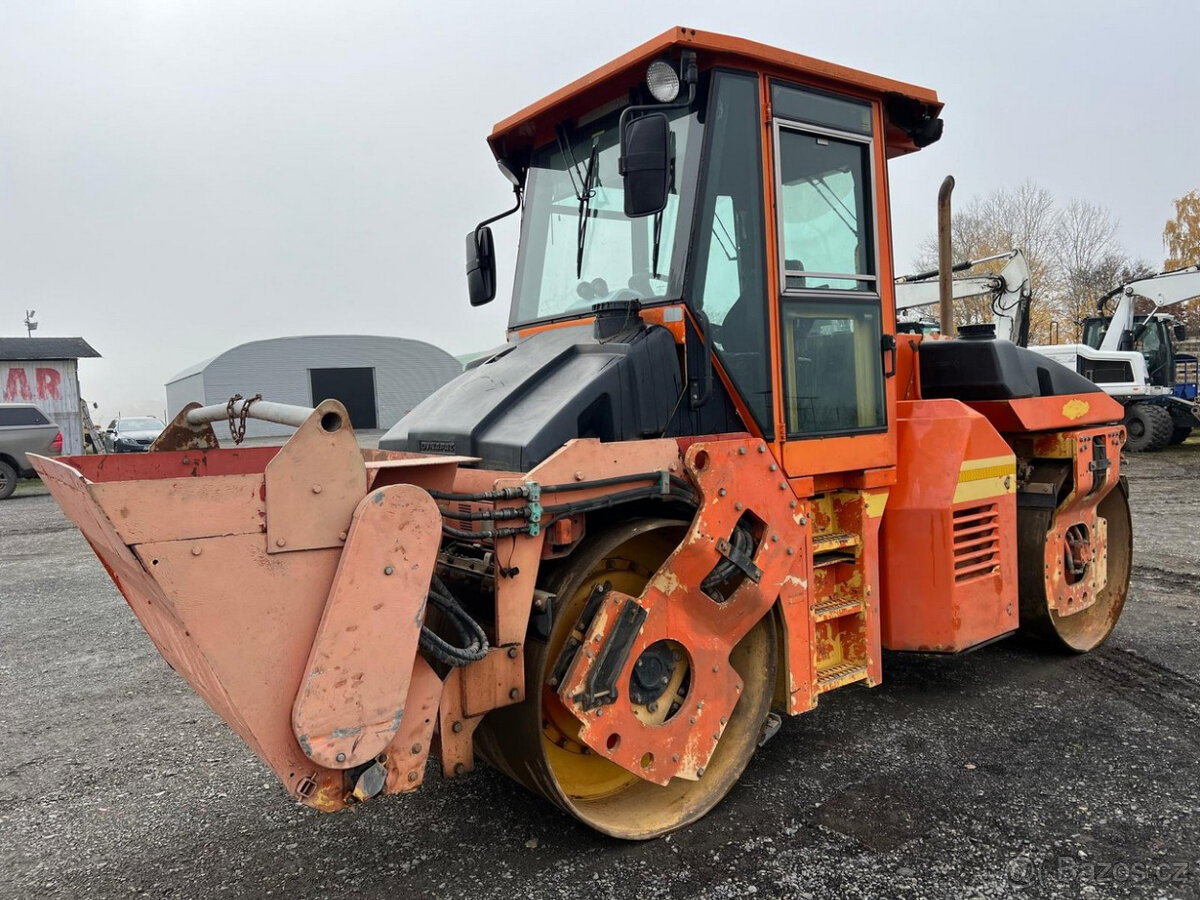 Vibrační válec DYNAPAC CC232+ PODRCOVAČ, ROK 2006 - 3