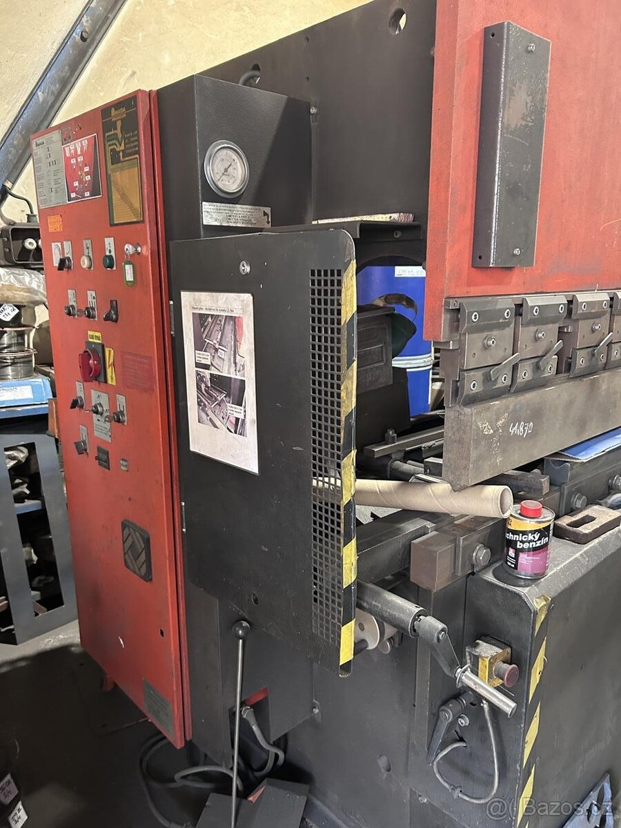 Ohraňovací lis AMADA ITS 5020 - 3