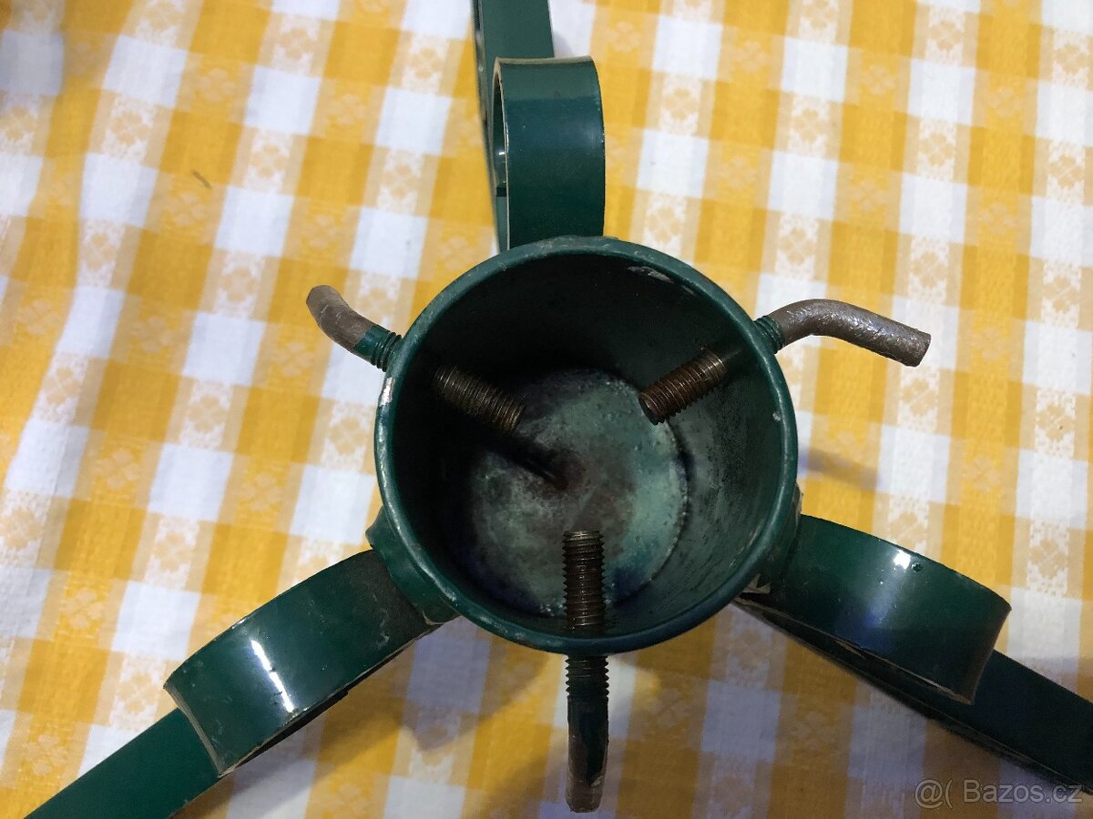 stojánek na vánoční stromek - 3