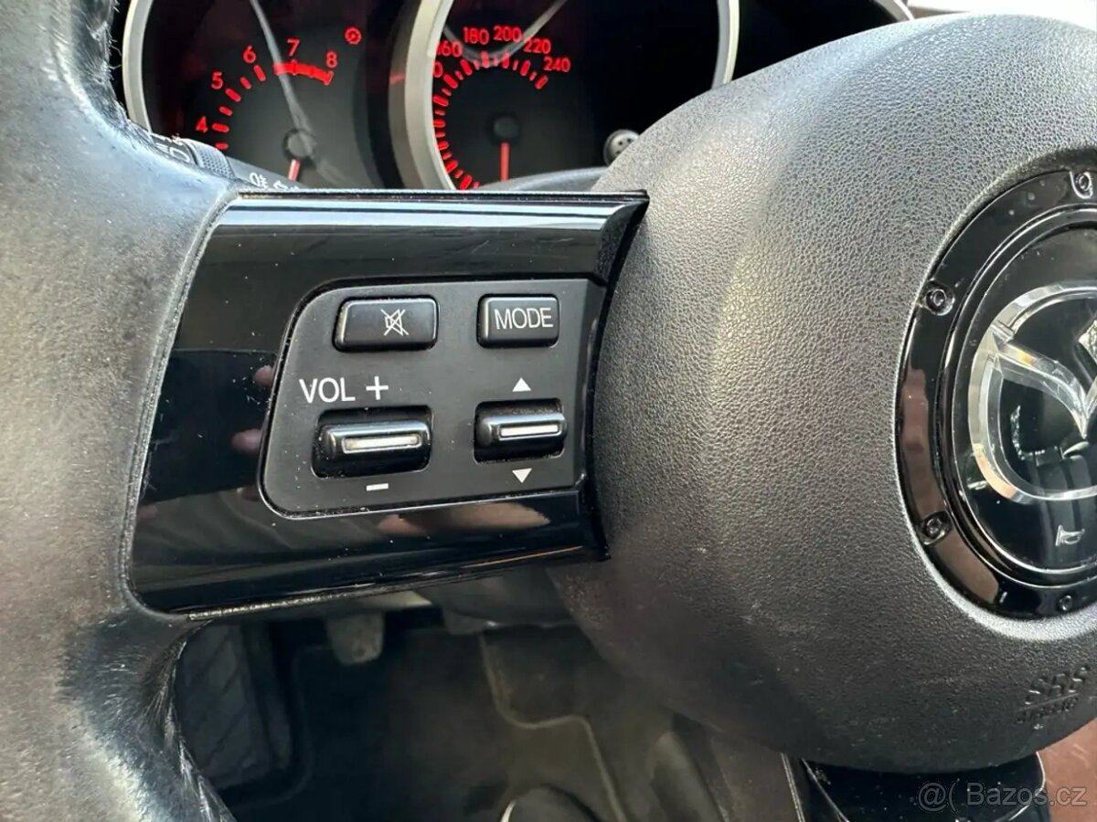 PRODÁM UNIKÁTNÍ SUV MAZDA CX-7 - 3