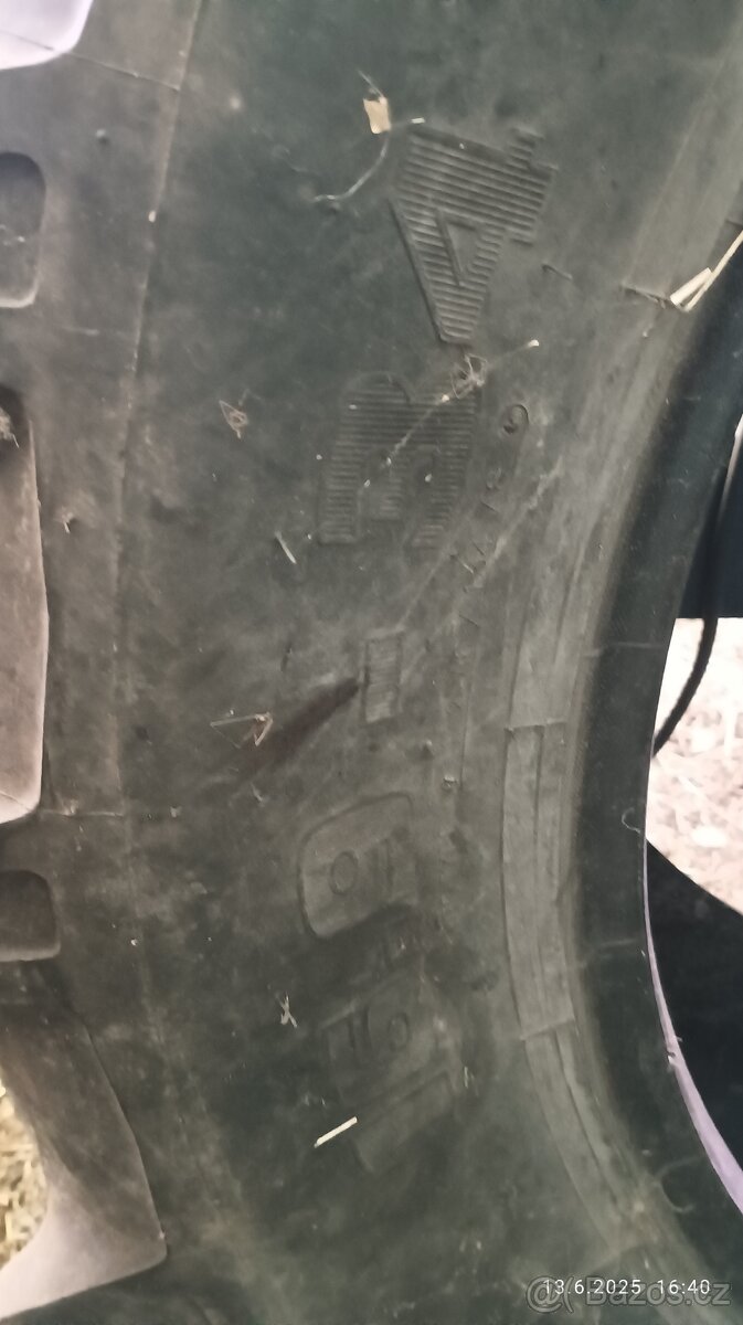 Traktorové pneu 16,9 R34 - 3