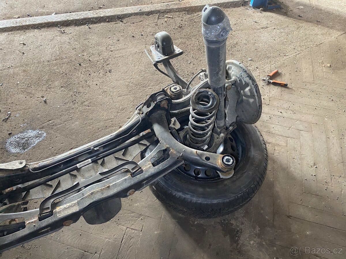 ZADNÍ NÁPRAVA SUPERB III - 3