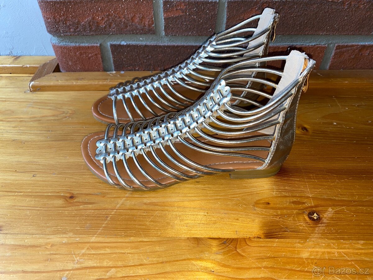 Dívčí sandále vel. 34 - 3