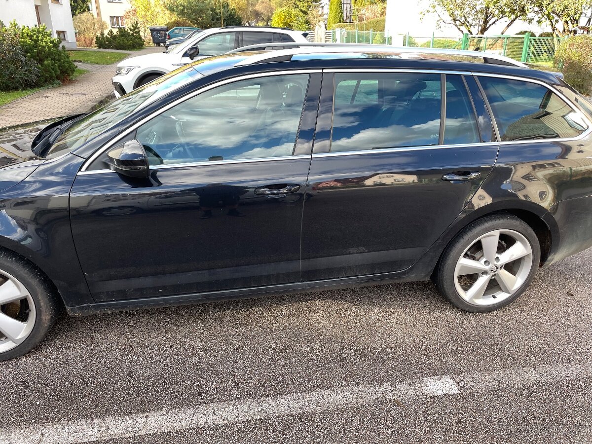 Škoda Octavia 1.8 TSI 4X4 DSG FC STYLE + - 3