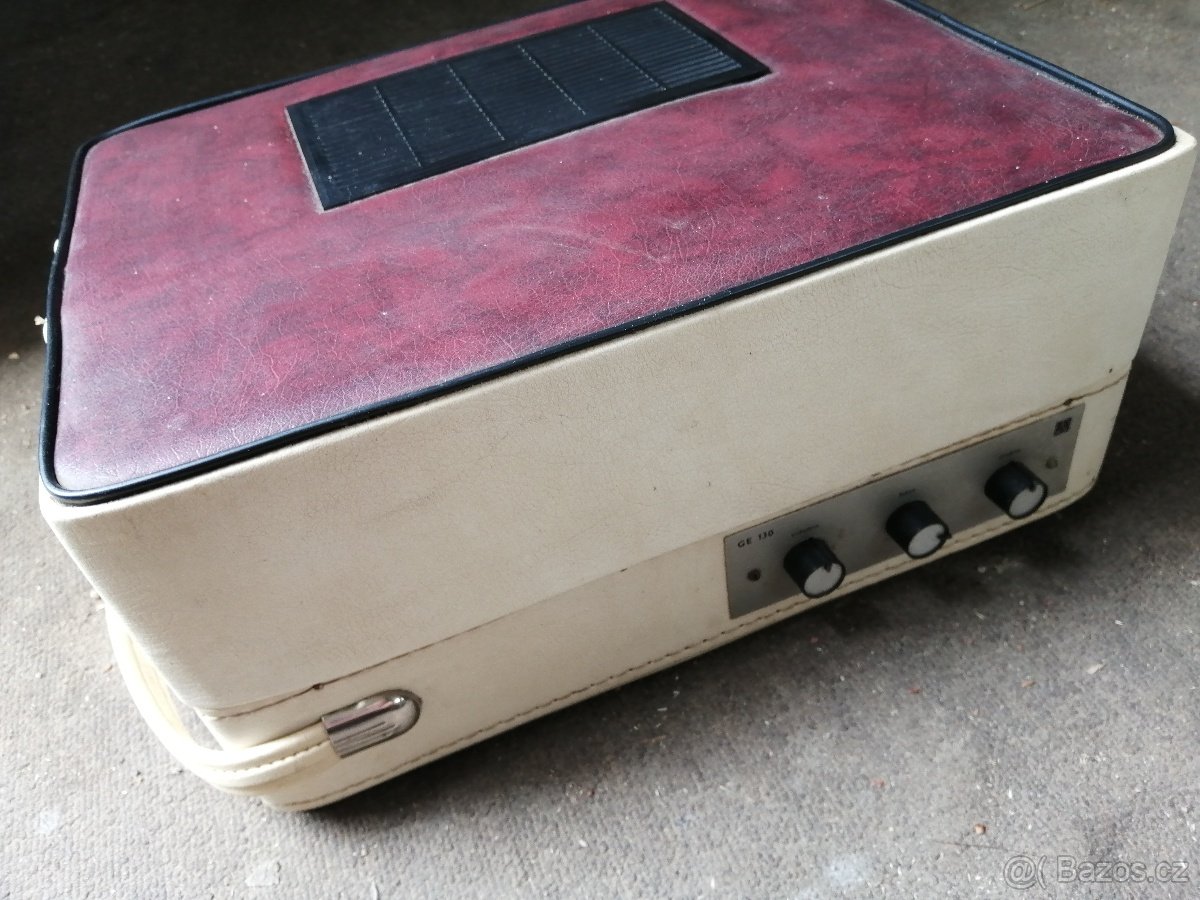 KUFŘÍKOVÝ GRAMOFON Supraphon s Deskami - retro - 3