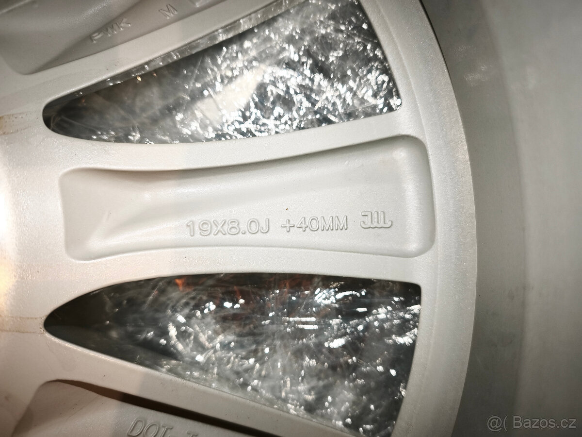 NOVÁ SADA DISKY - Tesla Model S - 19" alu + snímače - 3