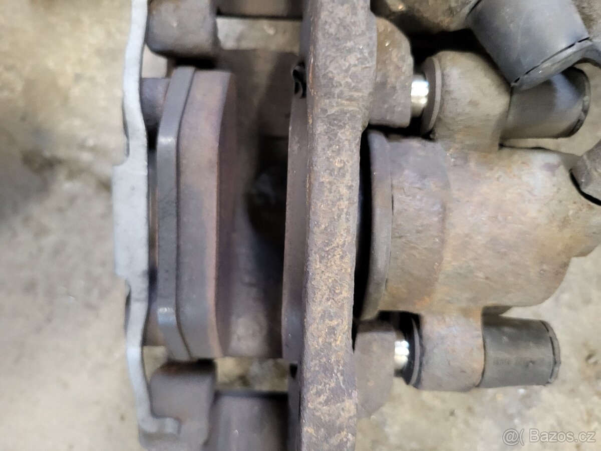 BMW 328i e36 zadni brzdy - 3