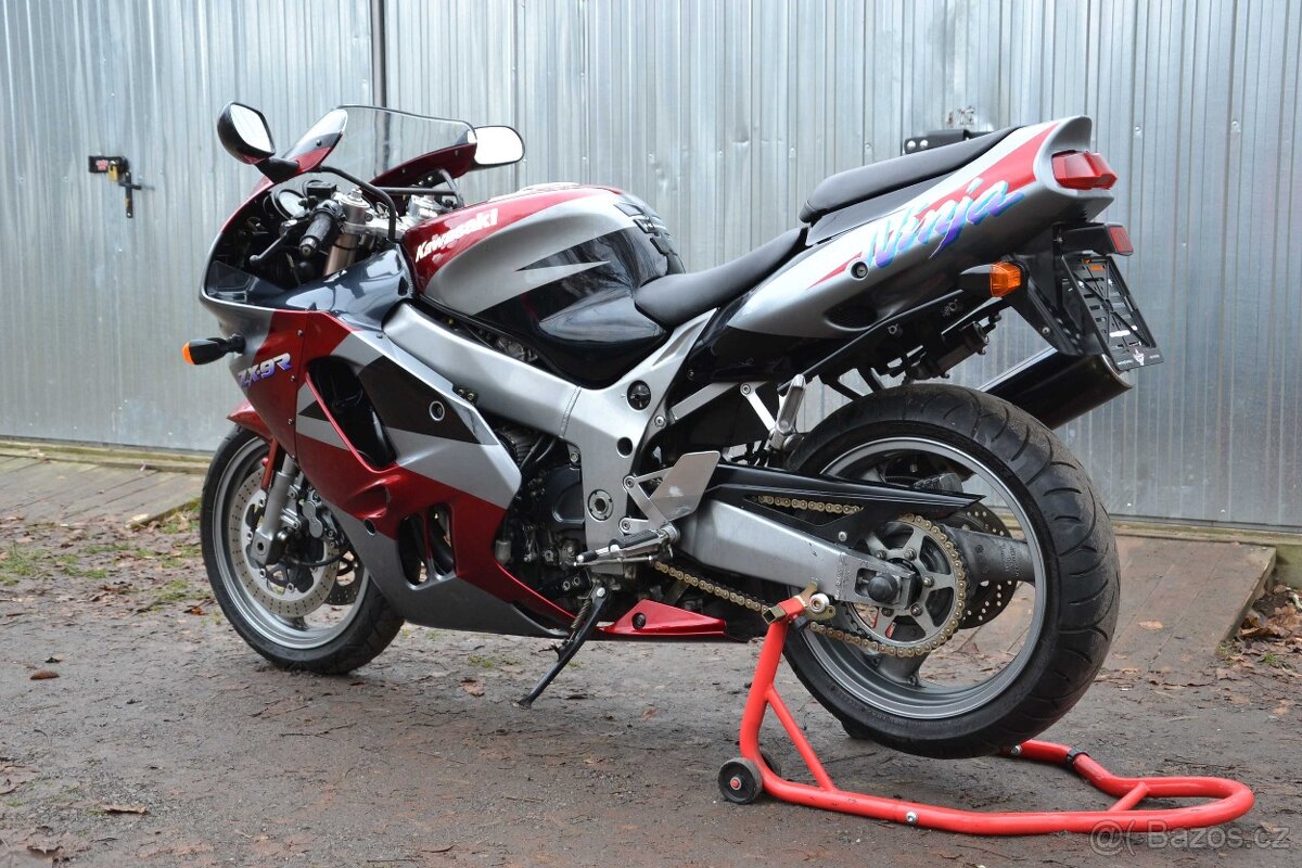 Kawasaki ZX-9R – 104kw, 2. majitelé. - 3