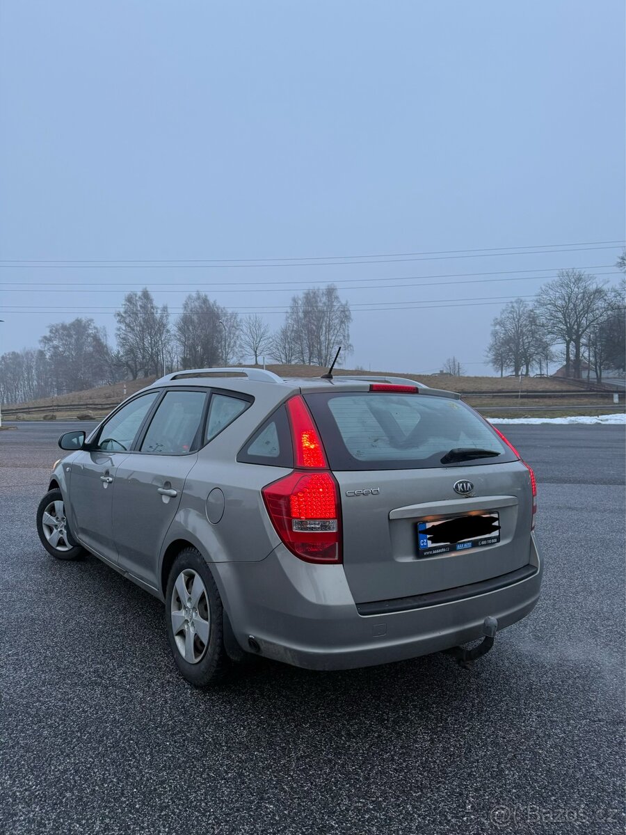 Kia Ceed 2010, (LPG, benzín) - 3